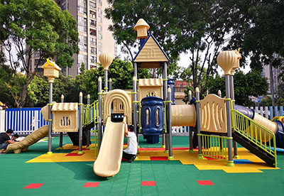 廣州市白云區和樂(lè )幼兒園別墅屋滑梯組合